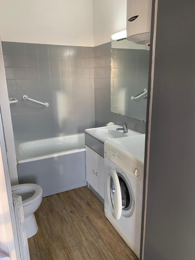 Studio 203 - Greoux Apartment Bagian luar foto